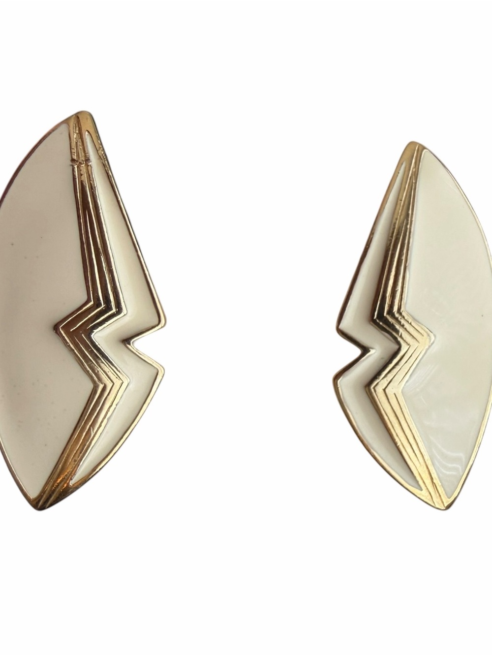 Vintage Trifari Cream Enamel Gold Tone Clip On Earrings